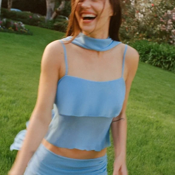 Reformation Lula Top in Ice Water, size 2 - Picture 3 of 3